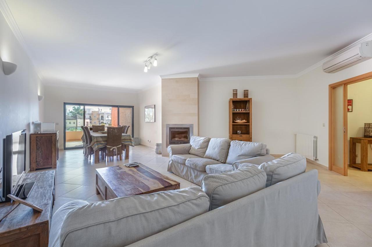 Arco-Iris Apartment Lagos Luaran gambar